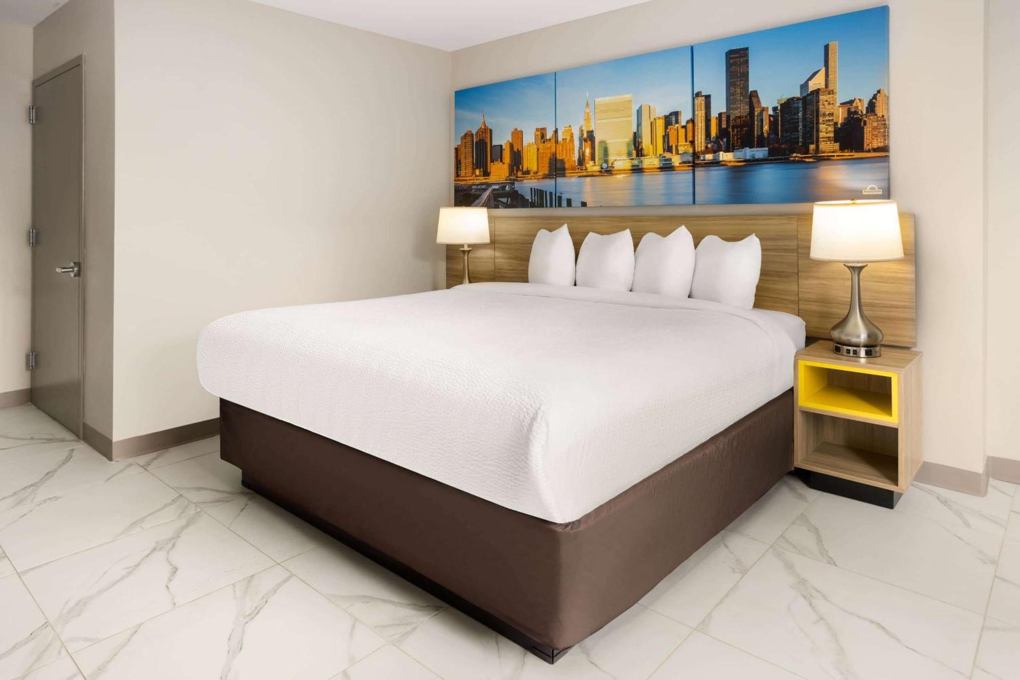 Days Inn By Wyndham Staten Island New York Exteriör bild