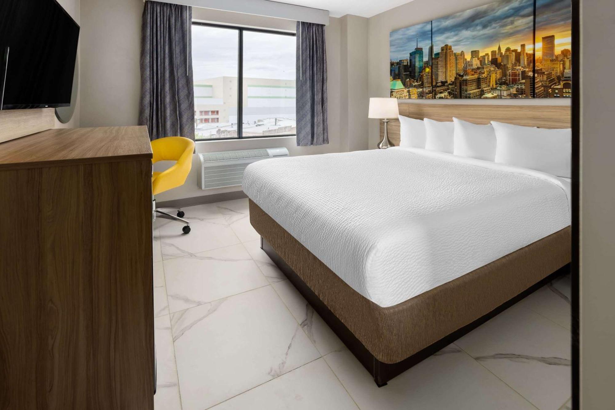 Days Inn By Wyndham Staten Island New York Exteriör bild
